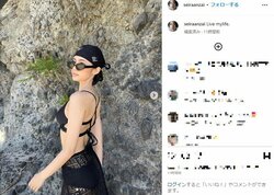 安斉星来、美背中露わな“黒水着ショット”を披露  「すごくかっこいい！！」「さすが黒似合う～！！」と絶賛の声