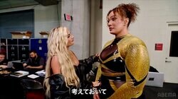 25歳超新星女子レスラー、全身“黒ずくめ”で心理戦！？　「今日は一段と…」「よく絡めるな」大胆衣装＆貫禄にファン騒然