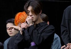 「僕たちはカムバックできるのか、人前に立てるのか…」 苦労を重ねたK-POPアイドル、崖っぷちからの復活で泣き崩れる