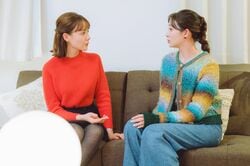 トリンドル玲奈、足立梨花と妻同士トーク！お互いの夫に対しての不満も？「ドキドキしない」『私たち結婚しました2』第6話