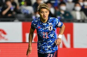 「ツーショット嬉しすぎる」24歳となった堂安律、元ガンバ同僚とのカラオケ熱唱投稿が反響！「めっちゃ楽しそう」