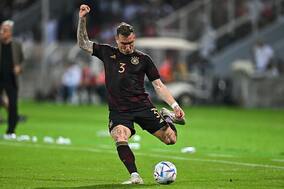 FWからレフトバックへ転身でドイツ代表入り　昨年初めてブンデス1部を経験した男の急速出世