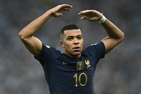 【W杯】終盤でも迫力満点…ムバッペに「お前ずっと出てんの？」　本田圭佑が驚嘆「途中から出てきたんちゃうんか…」