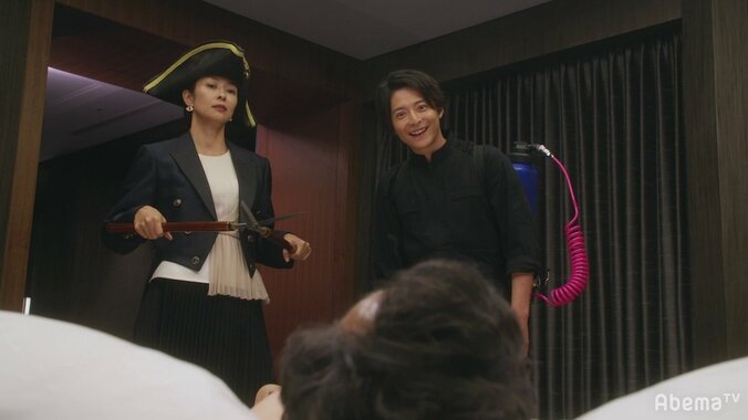 ハニートラップからベッドの上で“しいたけ”狩り！？水野美紀＆小池徹平の復讐劇に視聴者スッキリ　『奪い愛、夏』最終回 6枚目