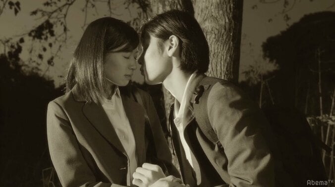 相楽樹が『やれたかも委員会』に登場！制服姿で“足揉み”されるなどレアシーン続出 1枚目