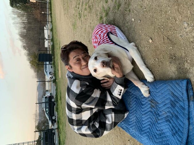 坂上忍、“保護犬・レイちゃん”に会いに広島へ「お別れするのが、さびちかったです」 1枚目