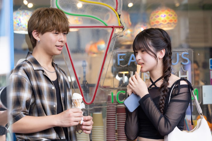 【写真・画像】シースルーファッションが大人っぽいあやな、まさかの失恋「そんな感じやろうなと思った」『今日好き』卒業編2025 inシンガポール第5話 4枚目