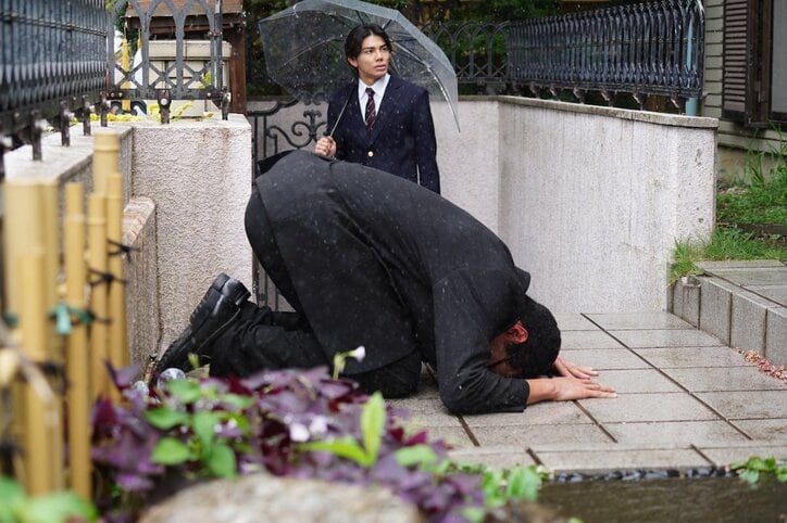 教え子の恋を応援したら、いじめに発展 追い詰められた彼女は…『覆面D』第1話から主人公の壮絶な過去が明らかに