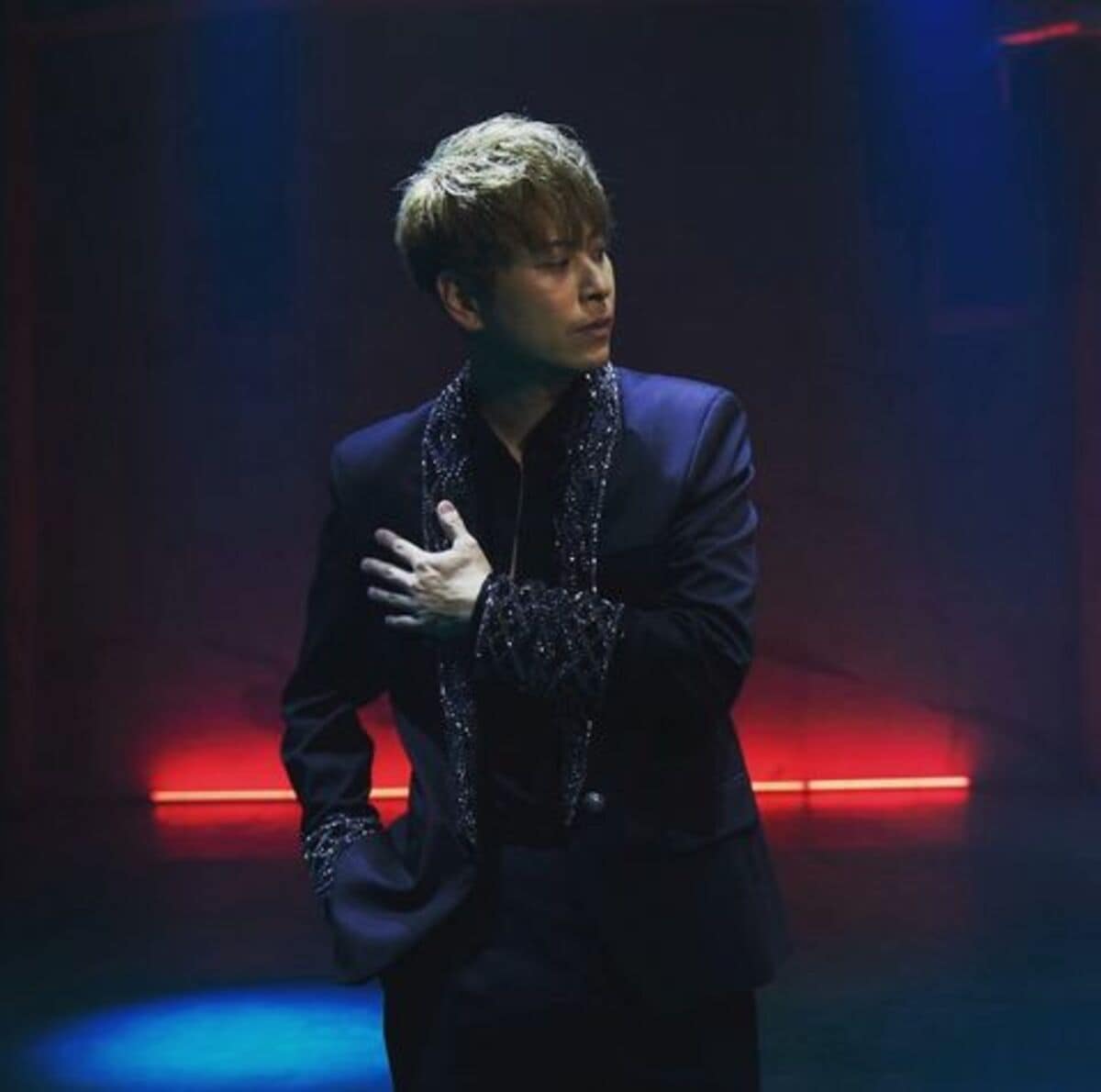 山下健二郎の 4日限定 金髪姿にファン悶絶 雰囲気ガラリと変わる 金髪大優勝 話題 Abema Times