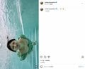 川島海荷、無邪気な水着姿の“水中ショット”を公開 「水の中でも可愛いのなんでですか?」「魅力的」など反響