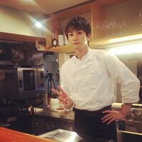 町田啓太、コックコート姿の『ギルティ』オフショットに「ああかっこいい！」「ピースが可愛い」と反響