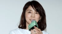 石田ゆり子(54)「どこからか視線を…」真夏の夜に撮影した自宅写真に反響の声