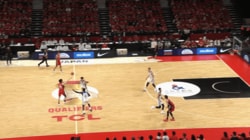 「なんじゃこりゃ！」バスケ日本代表、“残り０秒”で衝撃ロングシュート成功「ディープすぎる」超絶ブザービーターにアリーナ騒然