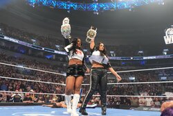 「デカくて動ける」“100キロ超”最恐女子タッグがやりたい放題…ベルト片手に“地獄の表敬訪問”→対戦相手をボッコボコ