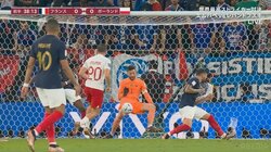 打っても打っても入らない！ 王者フランスの鉄壁ディフェンスに視聴者もお手上げ「こりゃ入らんわ」 