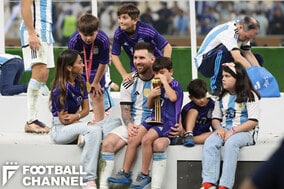 「その瞬間、メッシがサッカーの神であることを忘れた」サッカーが持つ物語性【英国人の視点】