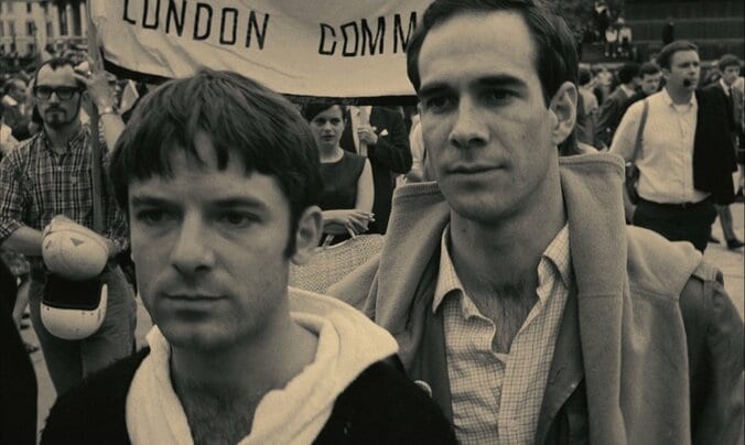 ベトナム戦争を痛烈に批判しカンヌで上映中止に…幻の反戦映画『テル・ミー・ライズ』冒頭映像解禁 1枚目