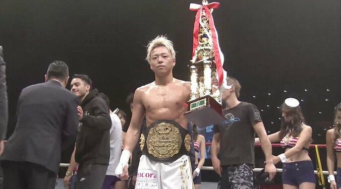 武尊、小澤海斗に圧勝！K-1初の二階級制覇を達成   「RIZIN」にも参戦へ 1枚目
