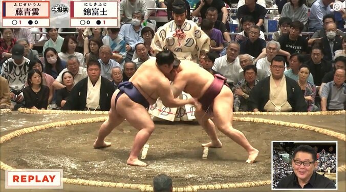 「ラフな格好の大物政治家が」大相撲、親方の背後に“鎮座”する姿が話題「本人だわw」「見っけ」 4枚目
