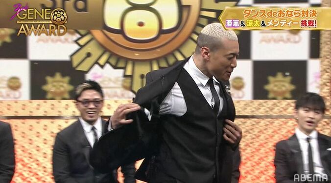 収録止めて反省会！？スベるのが怖いメンディーにメンバーがガチ説教！ 5枚目