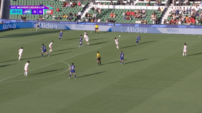 長谷川唯は逆足も神精度！“美しすぎる縦回転クロス”が「えぐい」「最高だ」なでしこ先制点をアシスト【女子アジアカップ】 3枚目