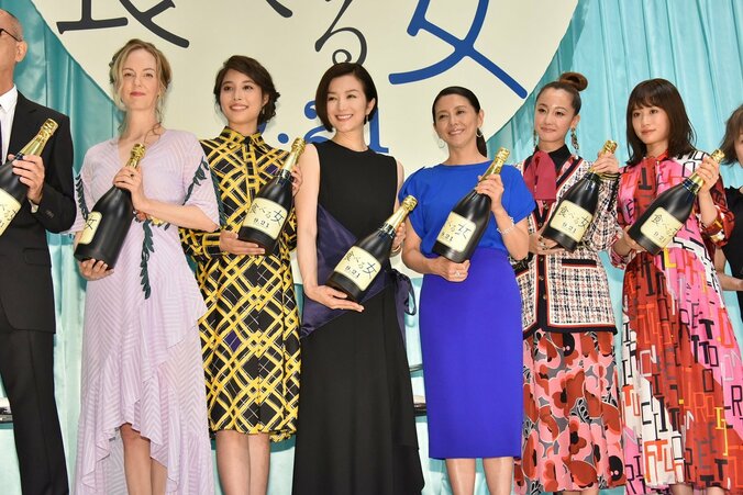 女優休業・小泉今日子、素敵な女性になるには「間違えても何かをやる」 7枚目