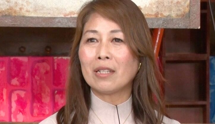 【写真・画像】「娘の同級生と結婚」“21歳差夫婦”の54歳妻が明かす周囲からの反応「やっぱり私を知ってる方からは…」　1枚目