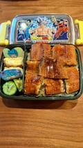 小原正子、中学生ぐらいの量がある小3長男の弁当「映えない男飯」 