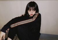 池田エライザ、眼光鋭い”空き時間”ショットに反響「目ヂカラ～！」「めっちゃすき」