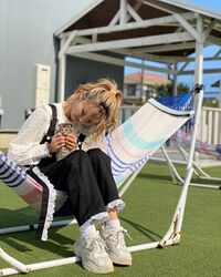 Dream Ami、愛猫・ペンキの可愛すぎる写真を公開「ほんっと癒し」「最高に可愛い」の声