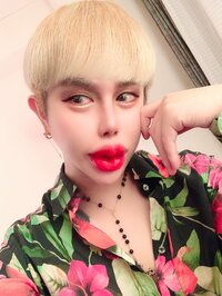 アレン『ファンデ無しで、15分で完了したメイクょ…❤️✨⭐️❣️』