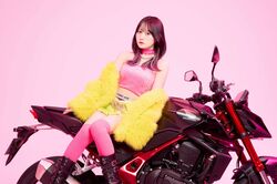 Advance Cuts Released Including a Red Mini One-Piece Dress! Voice Actress Yui Ogura Sparks "Too Cute!" Reactions with Her New Photobook in About 10 Years, Shot in Her Memorable Location, Okinawa