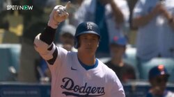 大谷翔平の完璧過ぎる176号 相手外野手の決して振り返ってはいけない「ライブ会場の警備員」状態が大反響