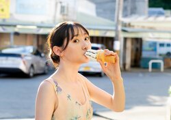 女優・モデル 高井真菜がデジタル限定写真集を2冊同時リリース 大好評の1st写真集から新衣装撮り下ろしの“アナザー版”＆未公開カットを加えた“ベスト版”