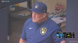 ブ軍監督が激昂！大谷翔平へ押し出し四球→ベンチで感情をあらわにした瞬間「めっちゃキレてる」「そら怒るw」