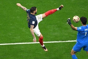 「ハイキックボレー炸裂」フランス代表テオの先制弾が反響！「サイドバックもシュート上手い 」【W杯準決勝】