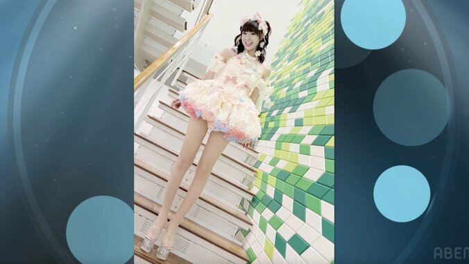 【写真・画像】ミスコン荒らし“奇跡の57歳”女性芸人、美脚の維持方法を公開「行儀悪いですけど…」　1枚目