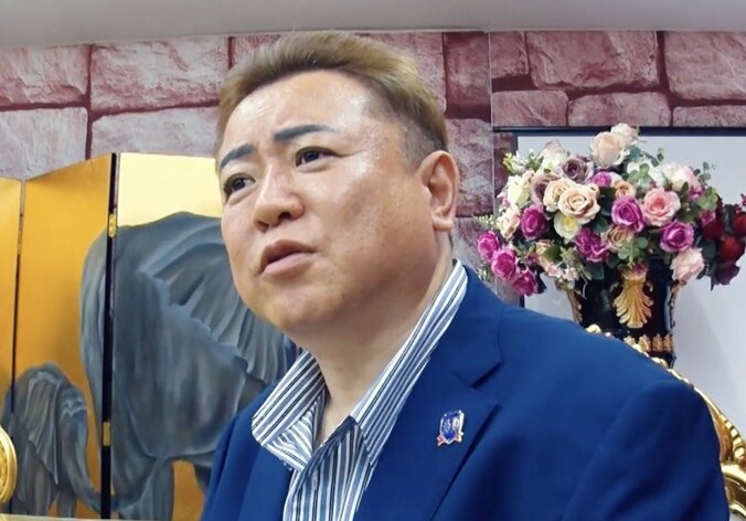 【写真・画像】愛沢えみりの神客・まあたん、現役女子高生に現金を手渡しする理由を告白　1枚目