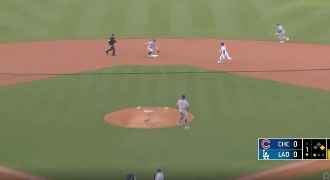 【写真・画像】球場騒然！ 大谷翔平、爆速弾丸ヒットで“まさかの光景”「エグすぎる」171キロ“火の玉打球”→相手内野陣が動けない「そりゃそうなる」　1枚目