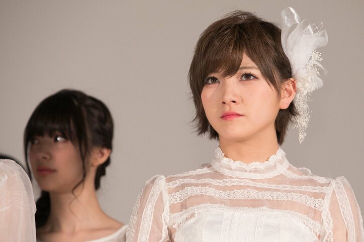 柏木が東スポ記者と“対決”も! 「今までで一番泣ける」AKBの新曲MVを鑑賞 #願いごとの持ち腐れ