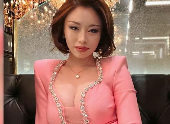 【写真・画像】わずか22歳で銀座の最年少ママに！貫禄と完璧ボディにベッキー衝撃「何だこの人は」客はハリウッドスターや世界の富裕層も　1枚目