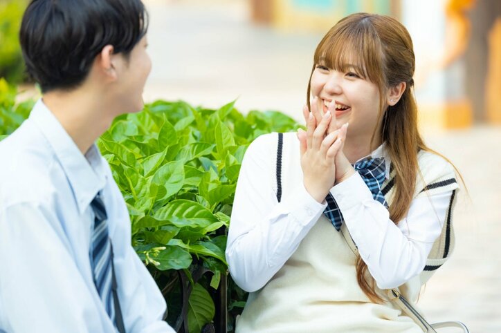 TikTokフォロワー数50万人超えの可愛すぎる高2女子、イケメン男子との身長差にデレデレ『今日好き』フーコック島編第2話