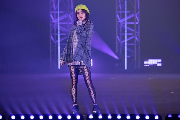 日向坂46、TGC×DASADAコラボステージに登場! ハッピーオーラ振りまくランウェイでおひさま魅了
