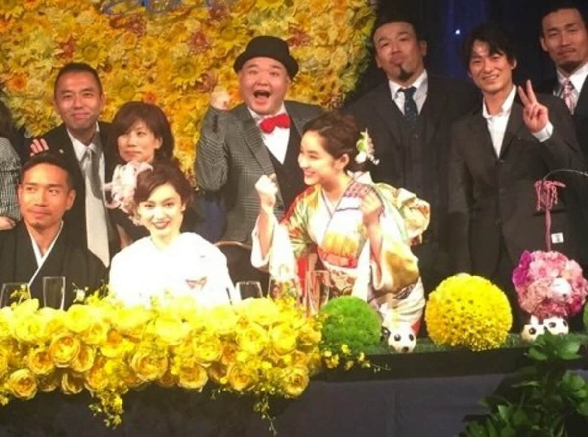 内山信二 長友 平のアモーレ結婚式に出席し 俺も結婚するぞ 話題 Abema Times 内山信二 長友 平のアモーレ結婚式に出席し 俺も結婚するぞ 話題 Abema Times
