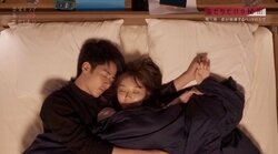 頬やおでこにキス、ベッドでゴロゴロ…まるで本物のカップル！江野沢愛美＆北條慶、二度目の夜で近づく距離