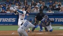 一体、何が起こった…！？ 大谷翔平、爆音ライナーで“異変”が起きた…！？ 相手ピッチャーが思わずビビった瞬間 「そりゃ怖いだろｗ」「自分に飛んでくる感じ？」