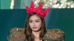 身長176センチゆうちゃみ “完璧スタイル”のミニスカ姿が眩しい！「美脚過ぎる」「スタイルすごいな」TGC松山トップバッター登場に大歓声