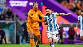 「メッシのW杯優勝は全て仕組まれていた」 ファンハールの仰天発言、ファンダイクは同意せず