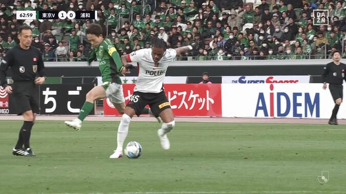 【映像】ファウルでしか止められない「鬼キープ」