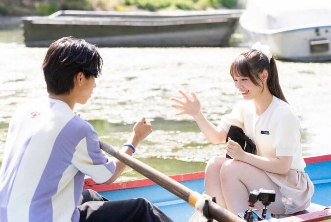 ミニスカート姿がかわいすぎるダレノガレ明美の姪